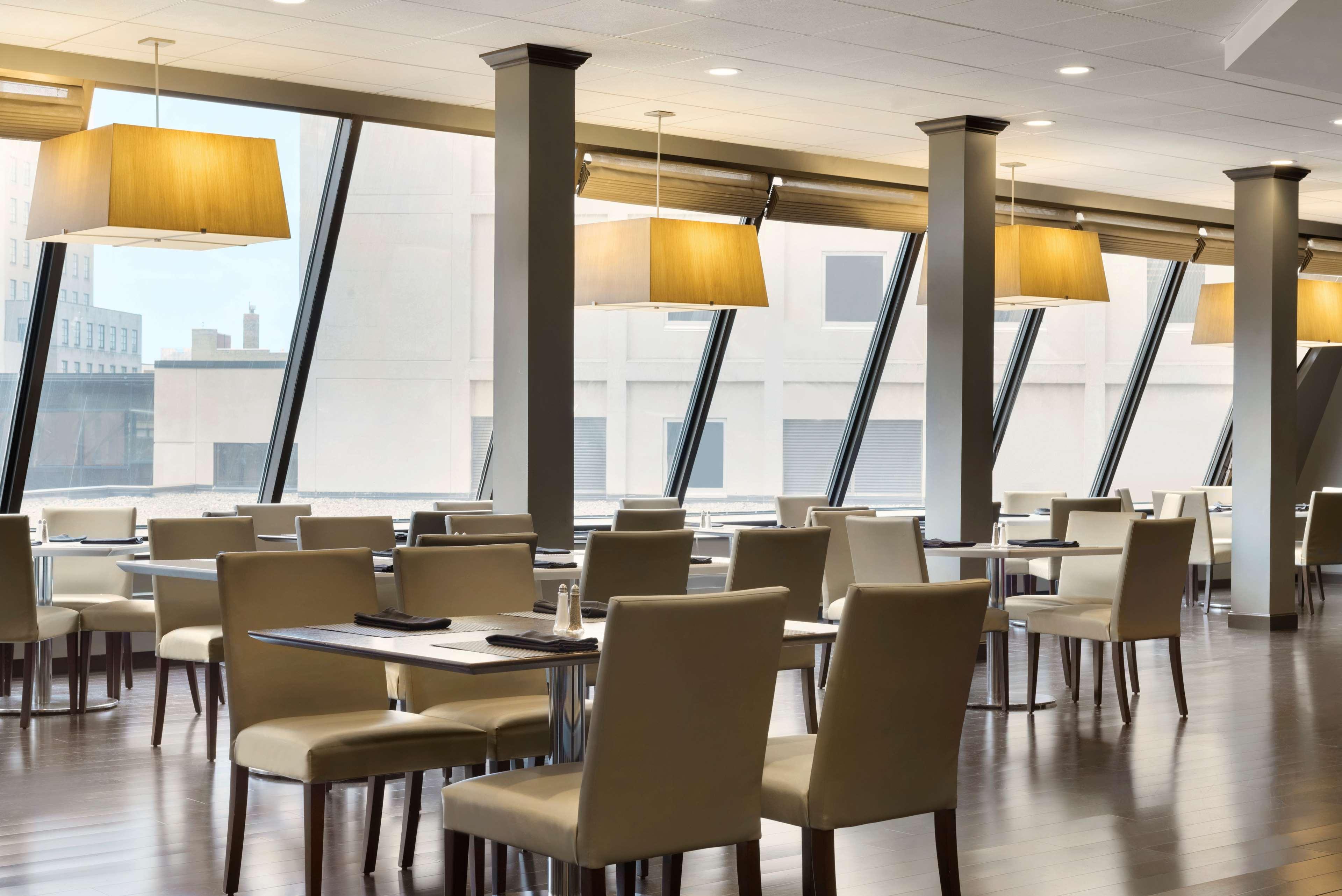 Radisson Blu Fargo 호텔 외부 사진