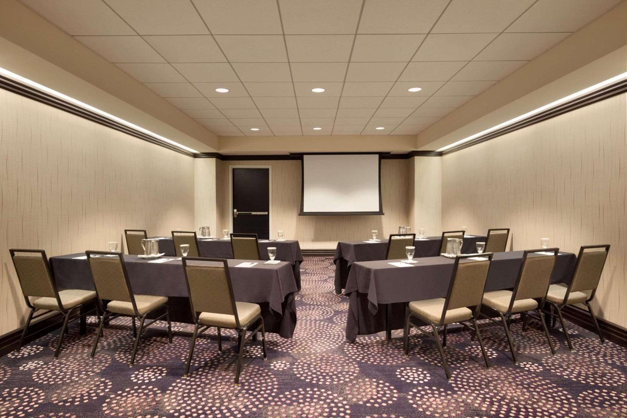 Radisson Blu Fargo 호텔 외부 사진