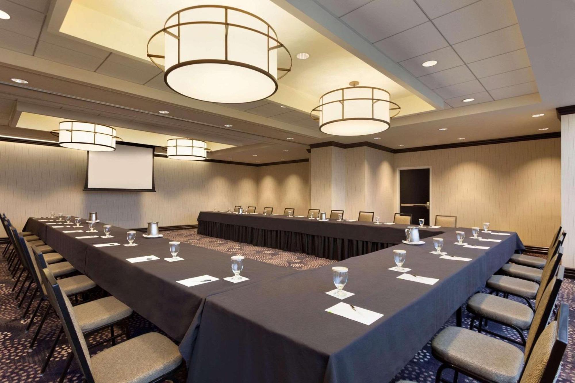 Radisson Blu Fargo 호텔 외부 사진