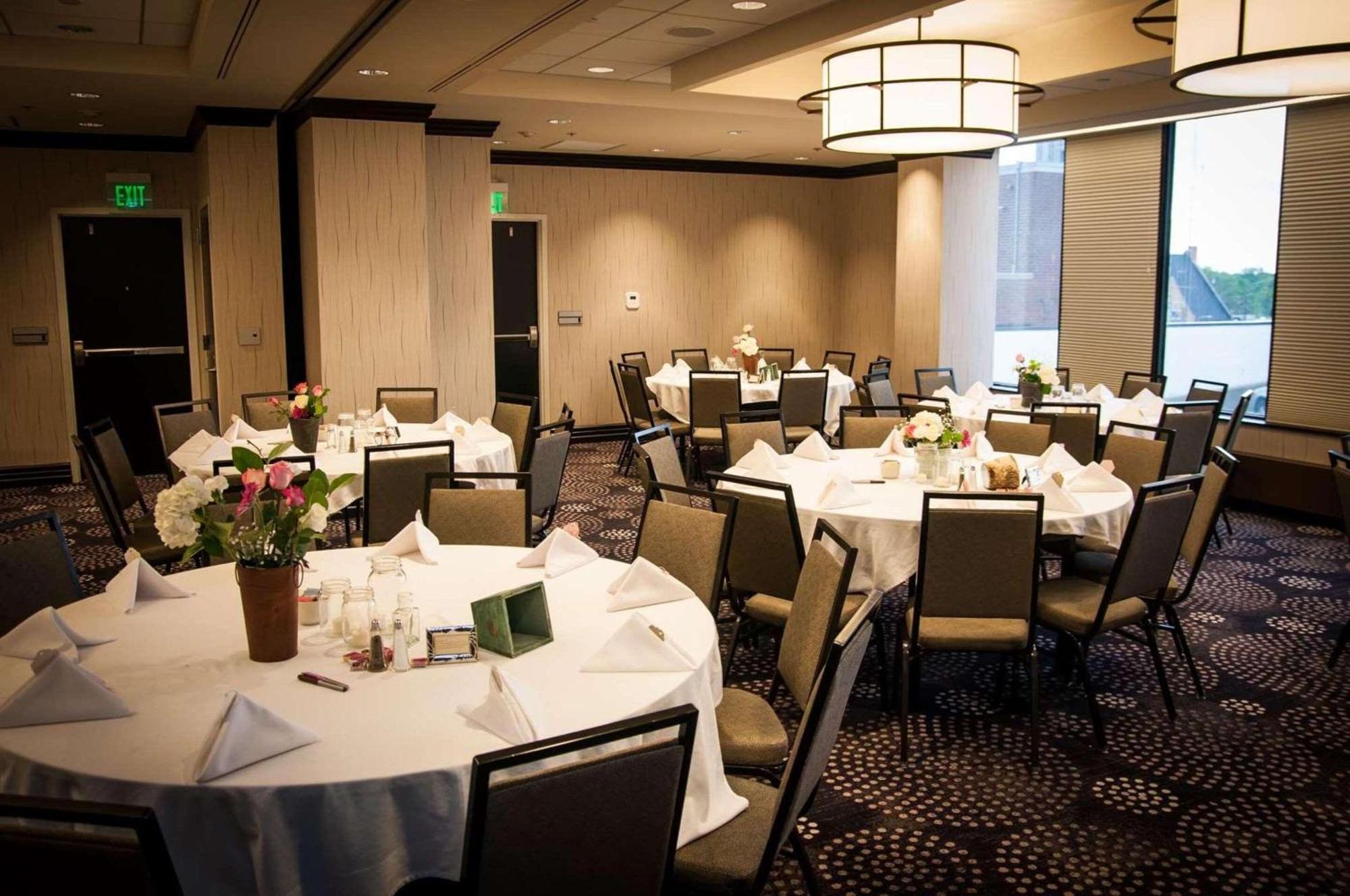 Radisson Blu Fargo 호텔 외부 사진