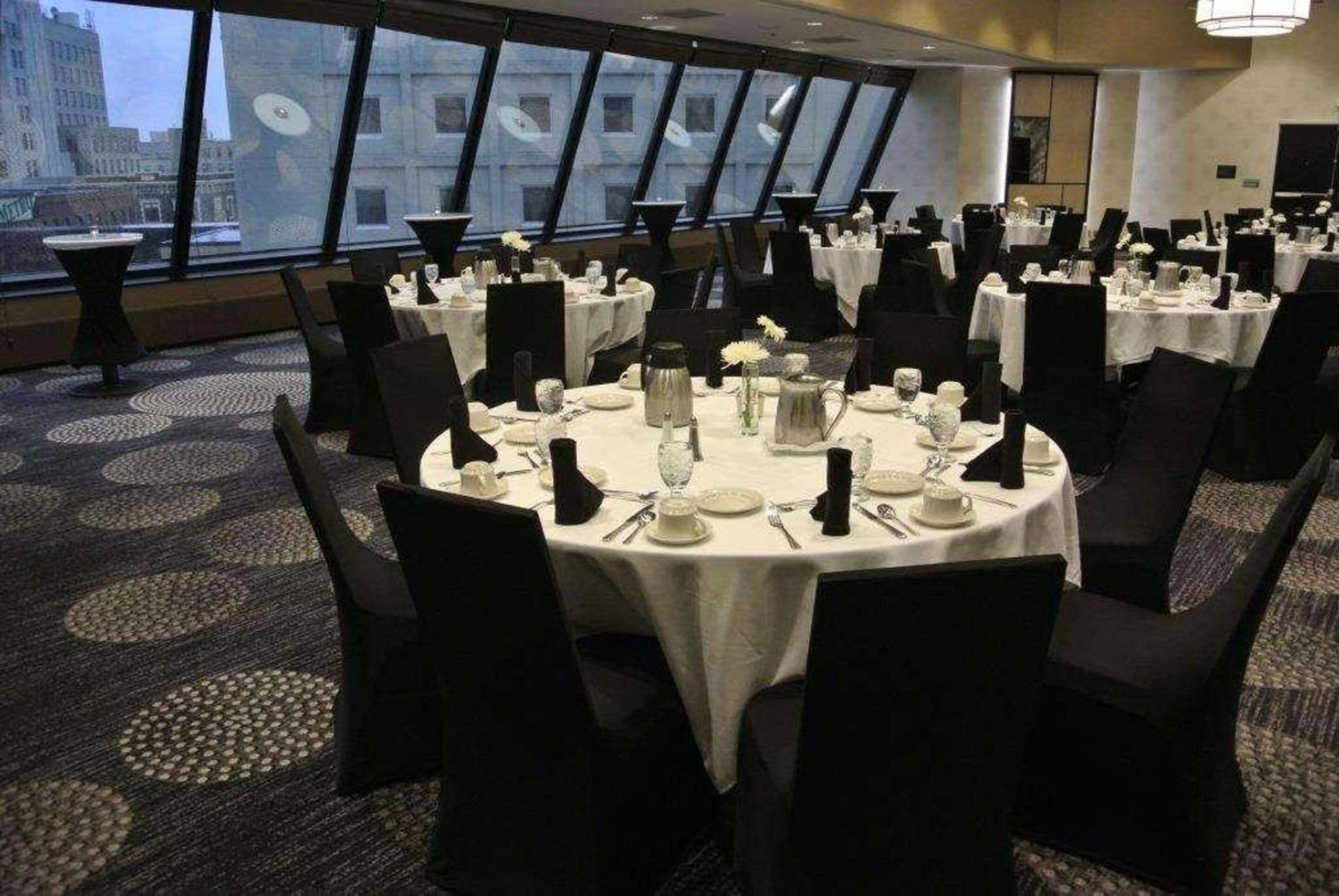 Radisson Blu Fargo 호텔 외부 사진